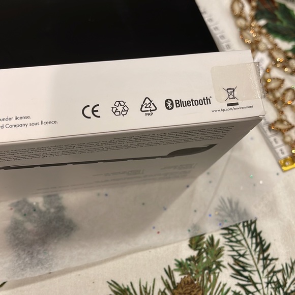 Wireless keyboard by HP - Picture 3 of 6